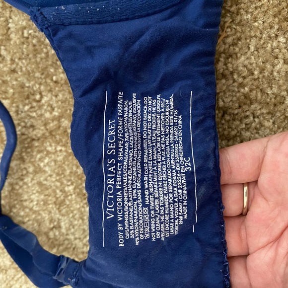 Victoria’s Secret 32C Body by Victoria - Picture 3 of 3